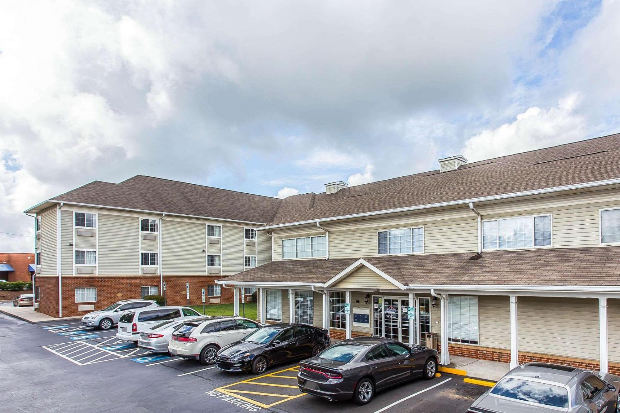 Suburban Studios Near University Of North Carolina-Charlotte Zewnętrze zdjęcie