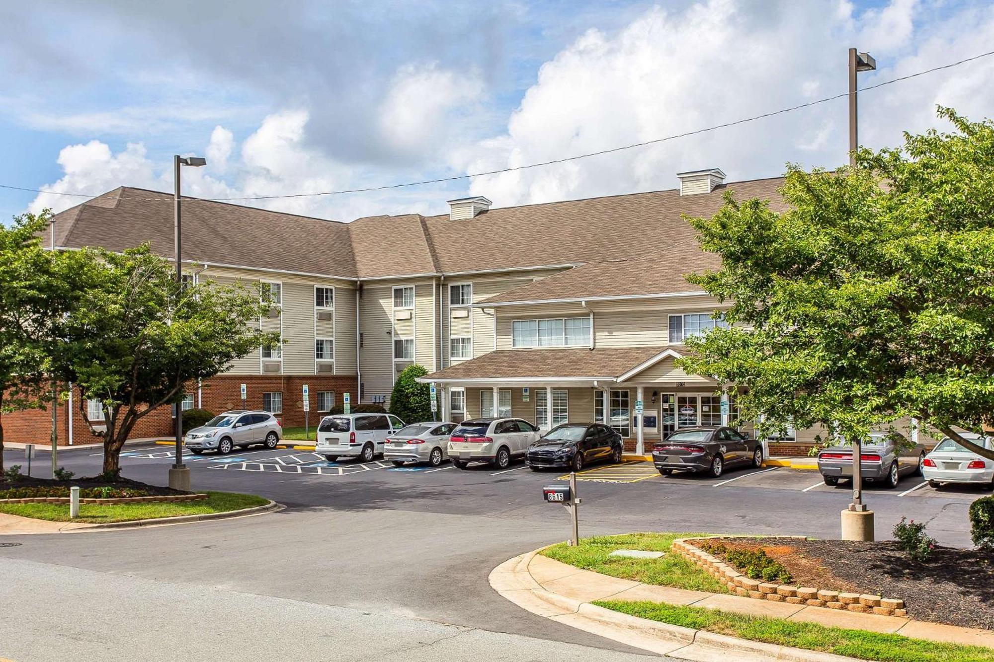 Suburban Studios Near University Of North Carolina-Charlotte Zewnętrze zdjęcie